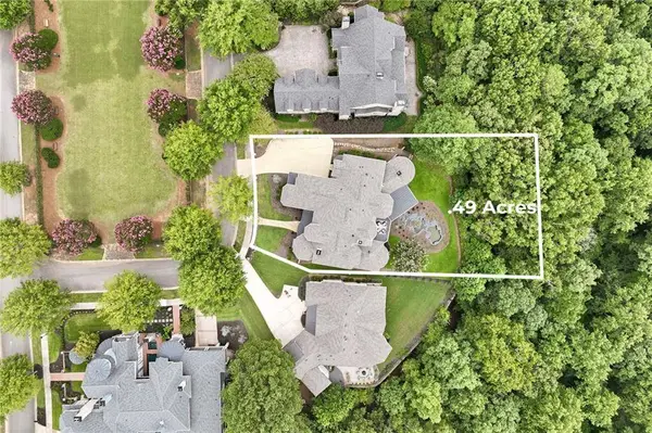 6756 Hedge Row LN, Gainesville, GA 30506