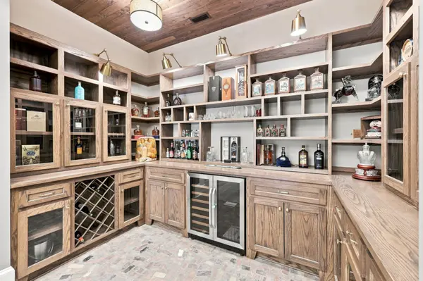 Wet Bar for Entertaining