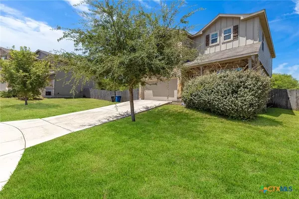 609 Community DR, New Braunfels, TX 78132