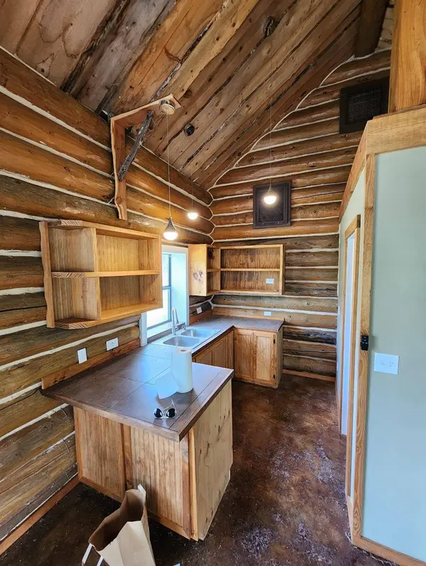 218 Alexandra LN, Dale, TX 78616