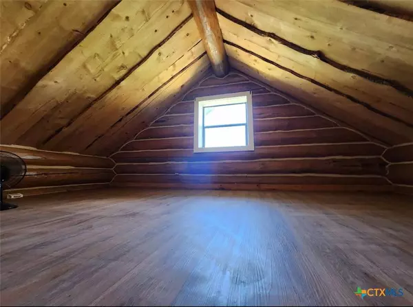 218 Alexandra LN, Dale, TX 78616