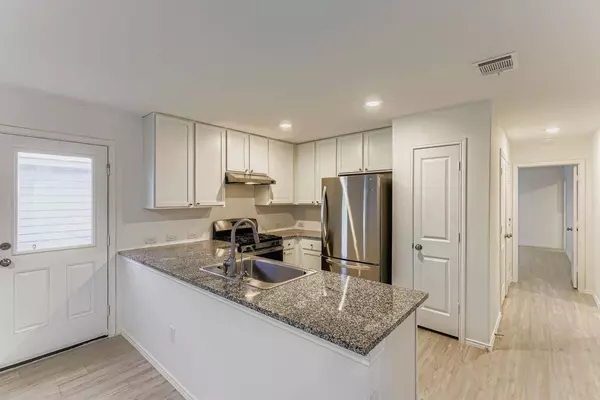 5803 Antonio Place PL, Seguin, TX 78155