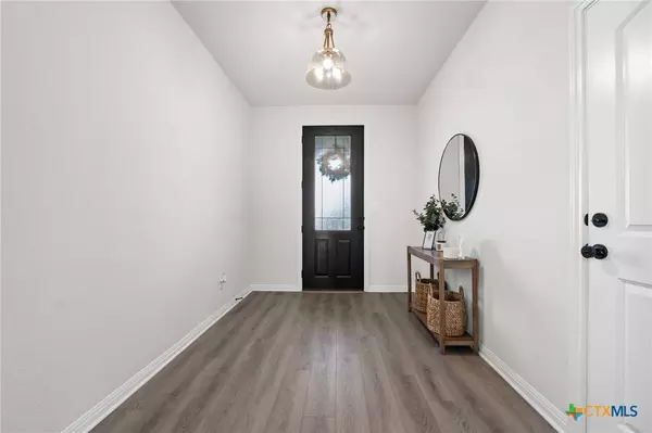 508 Possumhaw LN, San Marcos, TX 78666