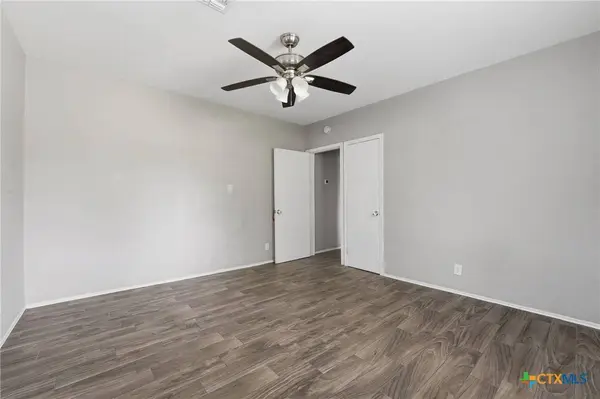 630 E Pine ST, Seguin, TX 78155
