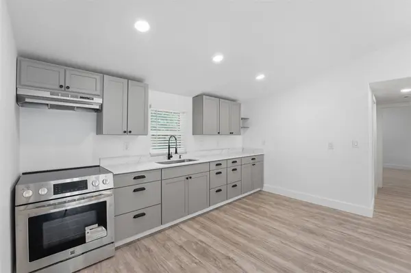 937 Anderson ST, Seguin, TX 78155