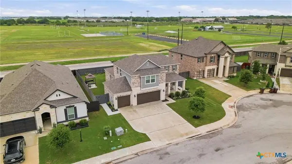 1515 Foxglove DR, Lockhart, TX 78644