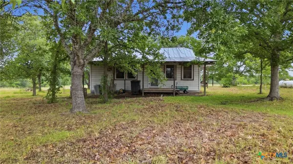 11615 Kingsbury RD, Kingsbury, TX 78638
