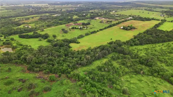 11615 Kingsbury RD, Kingsbury, TX 78638