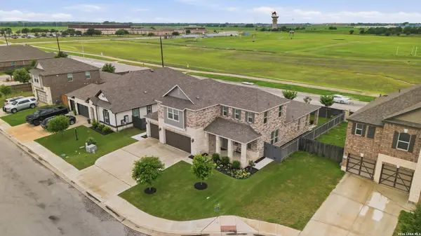 1515 Foxglove Dr, Lockhart, TX 78644