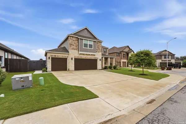 1515 Foxglove Dr, Lockhart, TX 78644