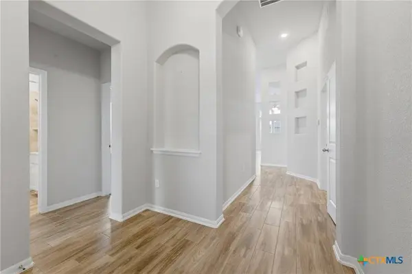 369 Durian LOOP, Buda, TX 78610
