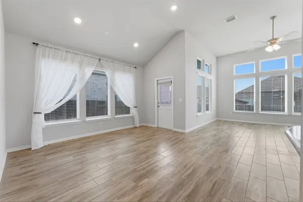 369 Durian LOOP, Buda, TX 78610