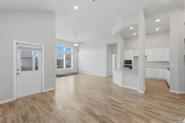 369 Durian Loop, Buda, TX 78610