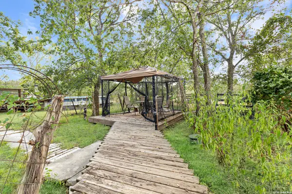 218 ALEXANDRA LN, Dale, TX 78616