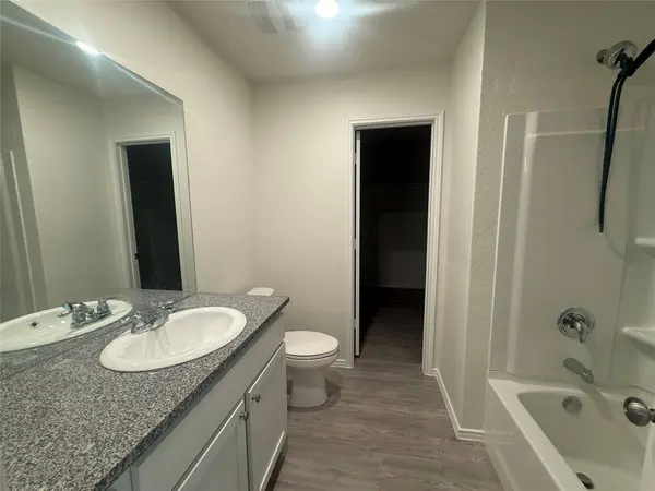 9206 Bowie RDG, Seguin, TX 78155