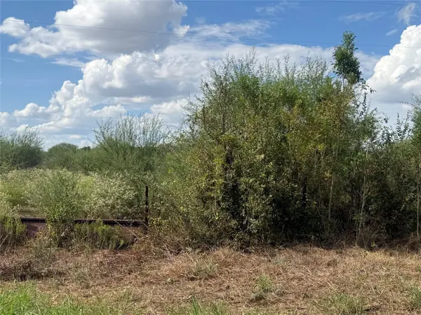0000 Wilke RD, Kingsbury, TX 78638