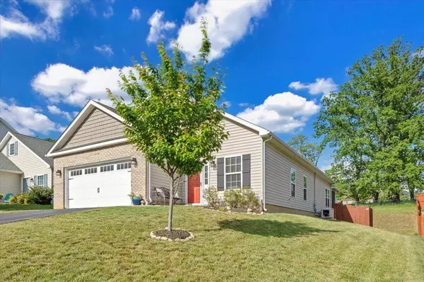 2009 Lawson LN, Vinton, VA 24179