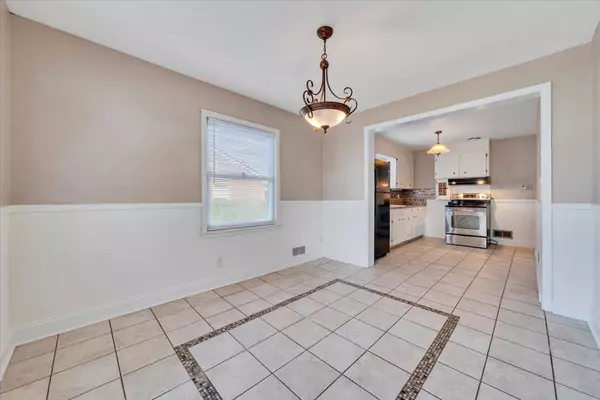 156 Christian Ave NE, Roanoke, VA 24012-3102