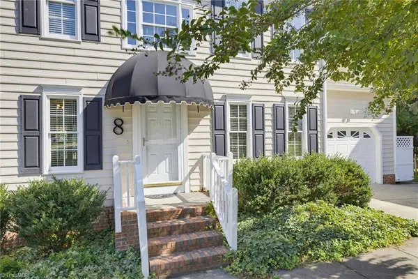8 Cardwell PT, Greensboro, NC 27407