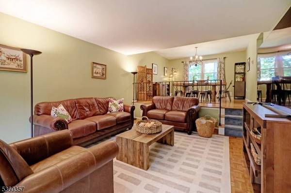 17 Druid Hill Dr, Parsippany-troy Hills Twp., NJ 07054