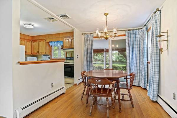 30 Karen Street, Fairfield, CT 06824