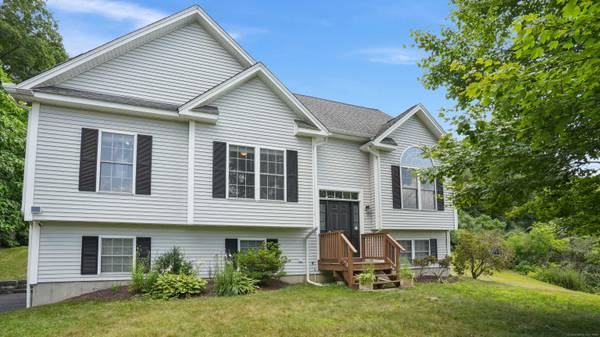 57 Holbrook Road, Seymour, CT 06483