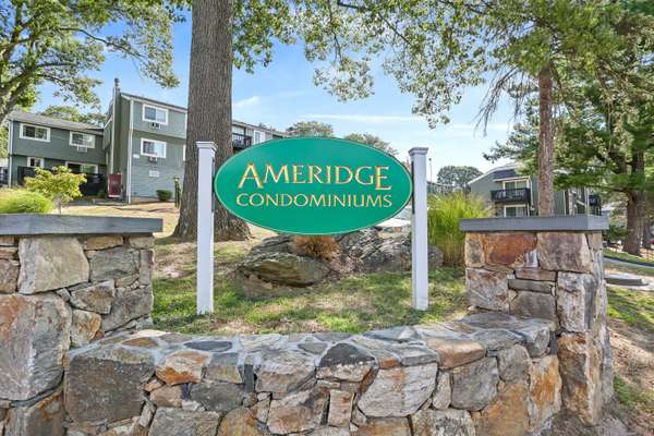 547 Vincellette Street #547, Bridgeport, CT 06606