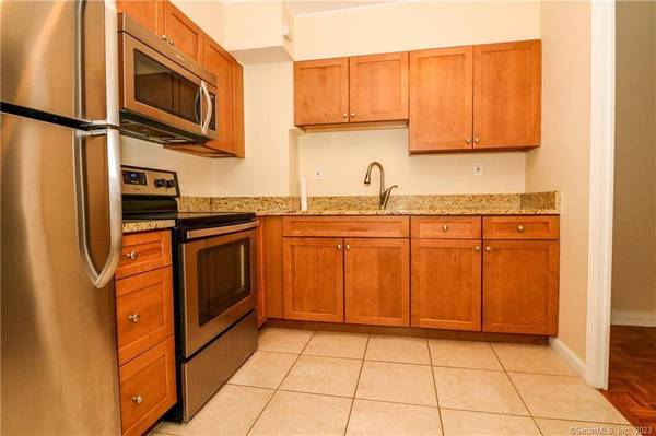 25 Cartright Street #4B, Bridgeport, CT 06604