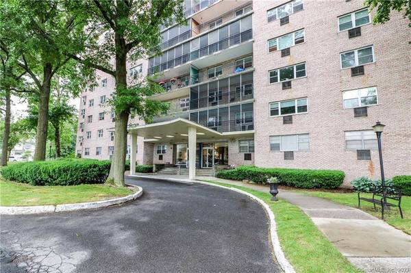 25 Cartright Street #4B, Bridgeport, CT 06604