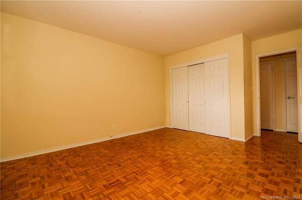 25 Cartright Street #4B, Bridgeport, CT 06604