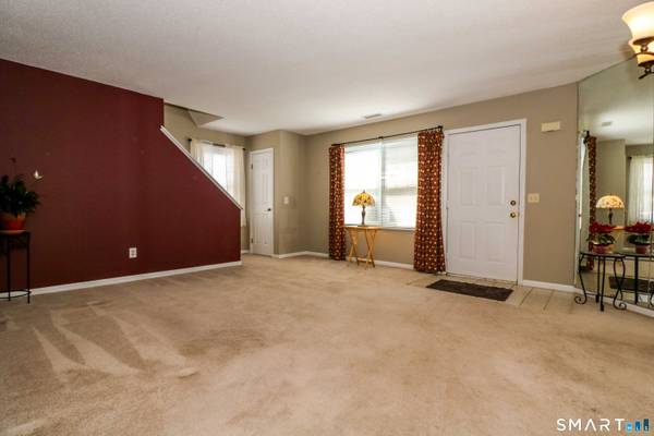 1002 Briarwood Court #1002, Rocky Hill, CT 06067
