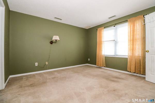 1002 Briarwood Court #1002, Rocky Hill, CT 06067
