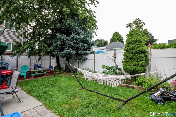 204 Savoy Street, Bridgeport, CT 06606