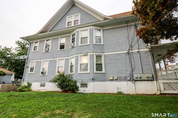 204 Savoy Street, Bridgeport, CT 06606