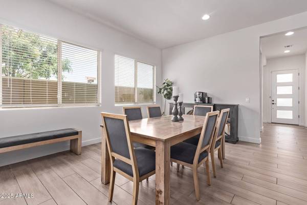 3031 S VALERIE Drive, Chandler, AZ 85286