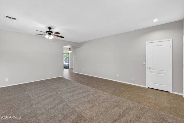 28450 N Castle Rock Drive, San Tan Valley, AZ 85143