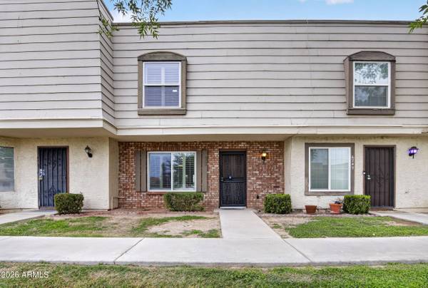 6747 S Jentilly Lane, Tempe, AZ 85283