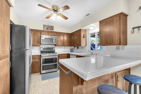 5072 N Forkner AVE, Fresno, CA 93711