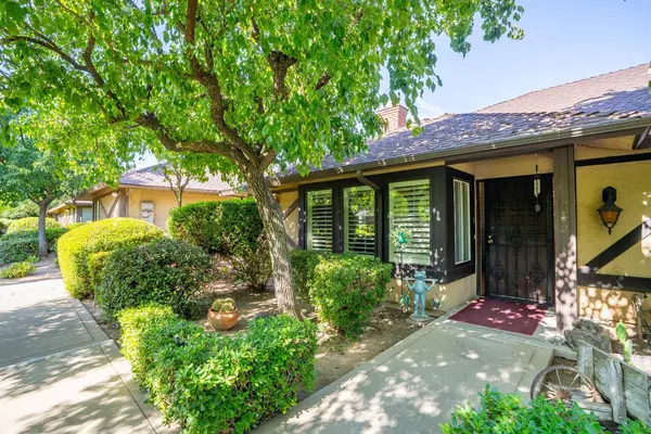 5072 N Forkner AVE, Fresno, CA 93711