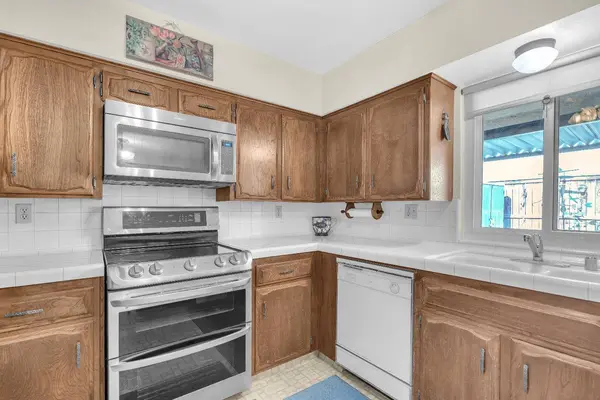 5072 N Forkner AVE, Fresno, CA 93711