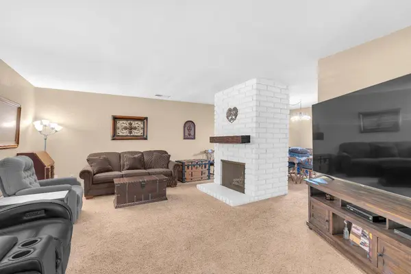 5072 N Forkner AVE, Fresno, CA 93711