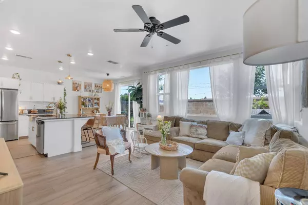 1961 Oak LN, Clovis, CA 93611