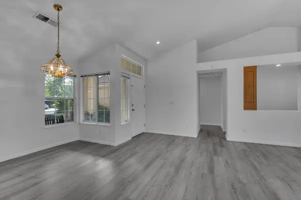 2671 Fremont AVE, Clovis, CA 93611