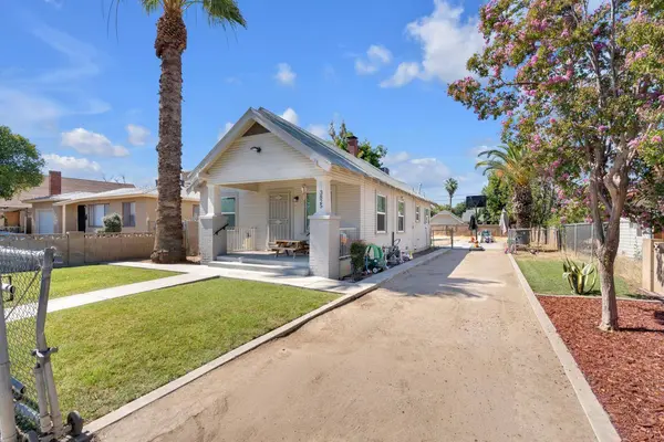 3825 E Mono ST, Fresno, CA 93702