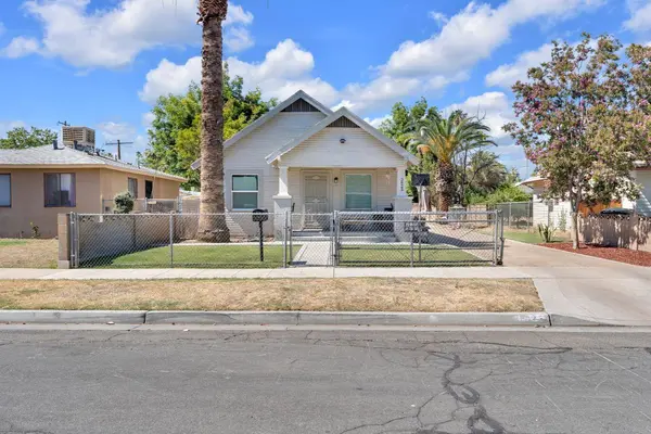 3825 E Mono ST, Fresno, CA 93702