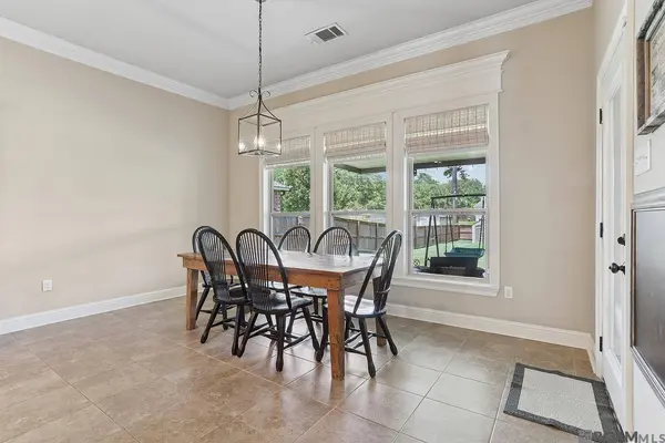 24847 Plantation Lake Ave, Denham Springs, LA 70726
