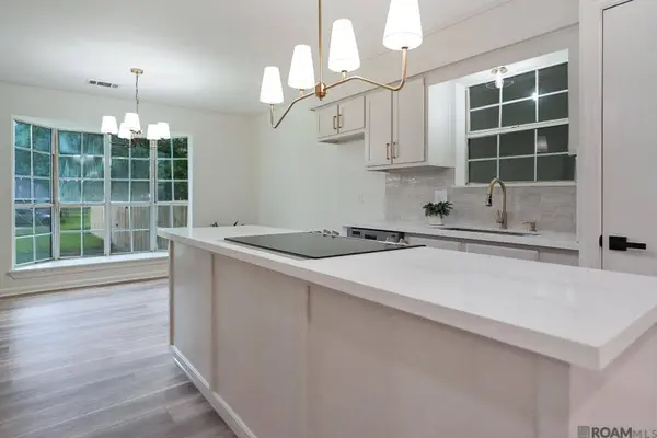 9335 Jennifer Lynn Rd, Denham Springs, LA 70706