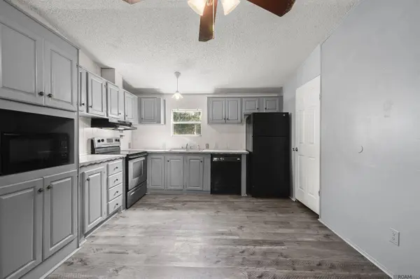 26770 Kelli Dr, Denham Springs, LA 70726