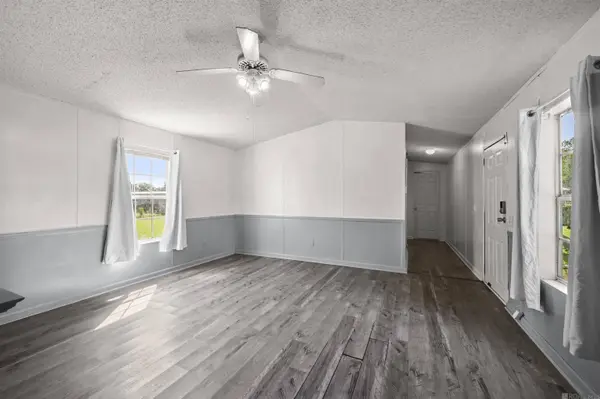 26770 Kelli Dr, Denham Springs, LA 70726