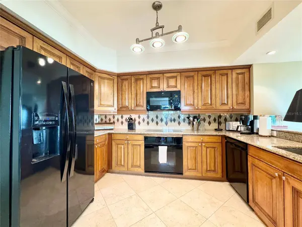 7593 GATHERING DR #708, Kissimmee, FL 34747
